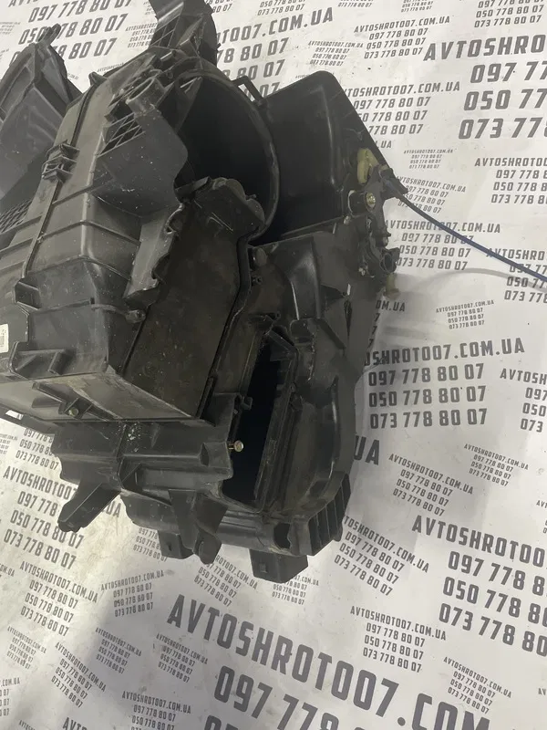 Корпус пічки Citroen C1 (05-14) 1.0 бензин OEM 870100H020G