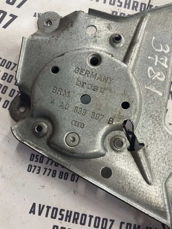 Замок дверей Audi A6 C4 задня ліва OEM 4A0839397B