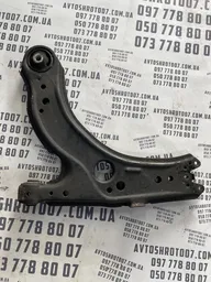 Ричаг VW Golf 4 (97-06) 1.6 передній нижній OEM 1J0407151C фото 1