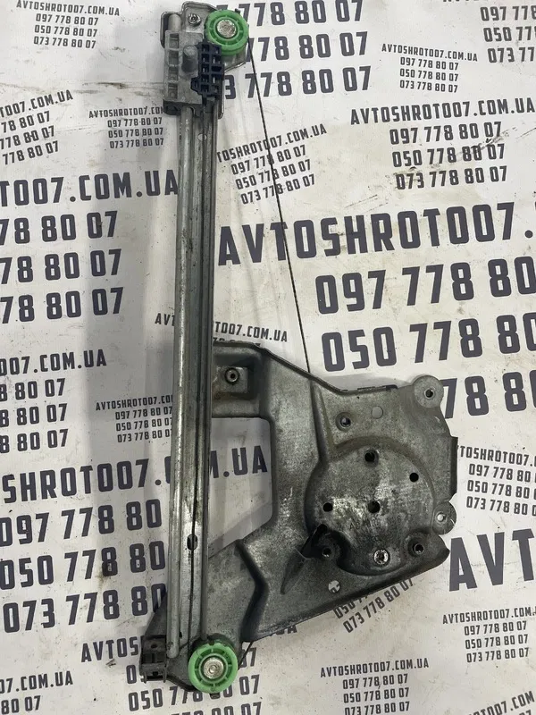 Замок дверей Audi A6 C4 (94-97) задня права OEM 4A0839398B