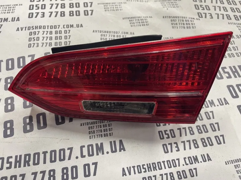 Ліхтар задній правий Hyundai Santa Fe (12-18) 924064Z0R