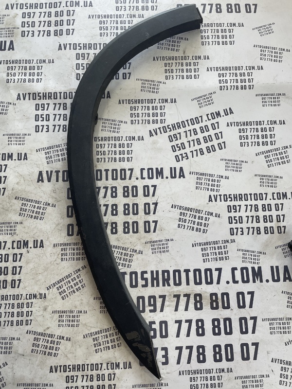 Накладка арки Kia Sorento 2 09-15 задня права OEM 877442p000