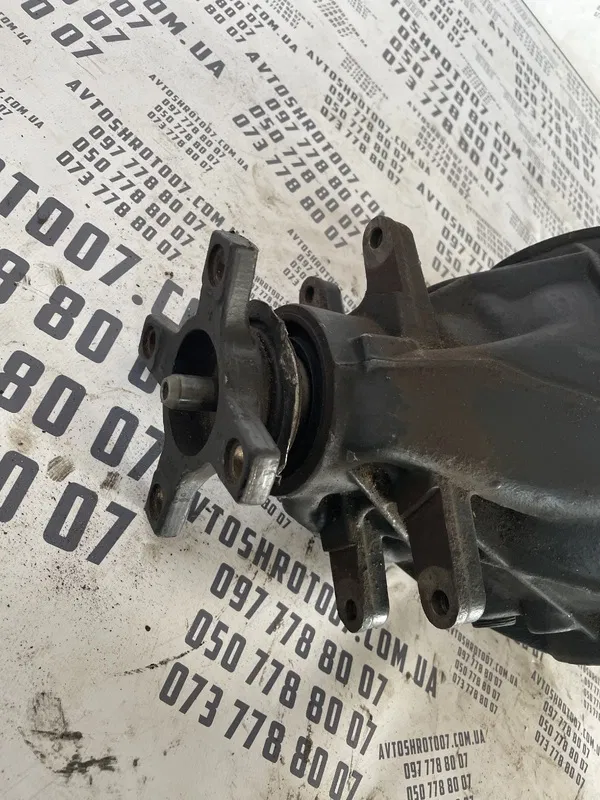 Редуктор Mercedes E W211 (02-09) 2.2D задній OEM 2303510005