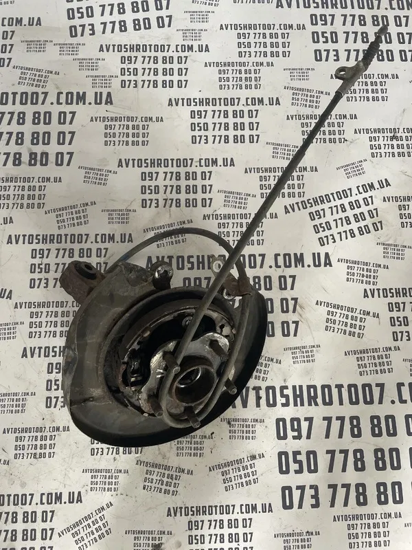 Поворотний кулак Infiniti FX 37 (08-13) 3.7 задня ліва