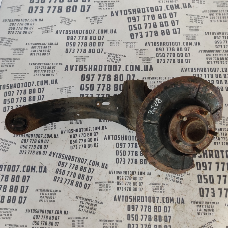 Цапфа Ford Focus MK1 (98-04) 1.8 Дизель задня права