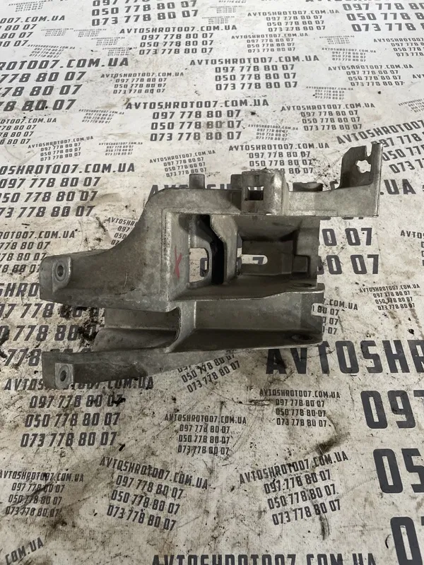 Кронштейн педалі тормоза Mercedes W210 95-02 OEM 9012941301