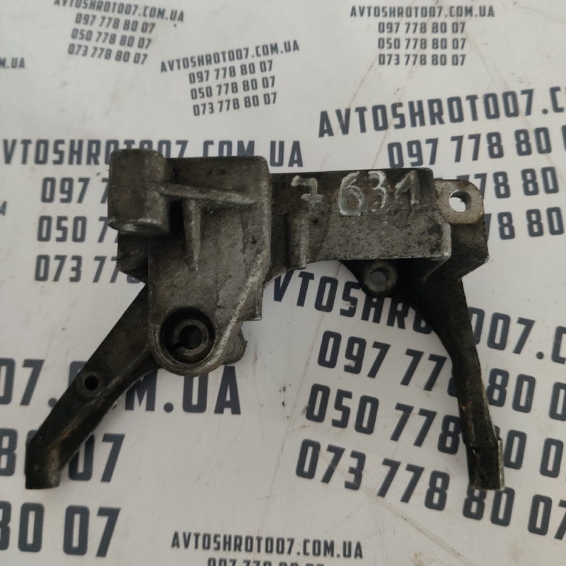 Кронштейн гідропідсилювача Audi A4 B5 (94-01) OEM 1592FP3