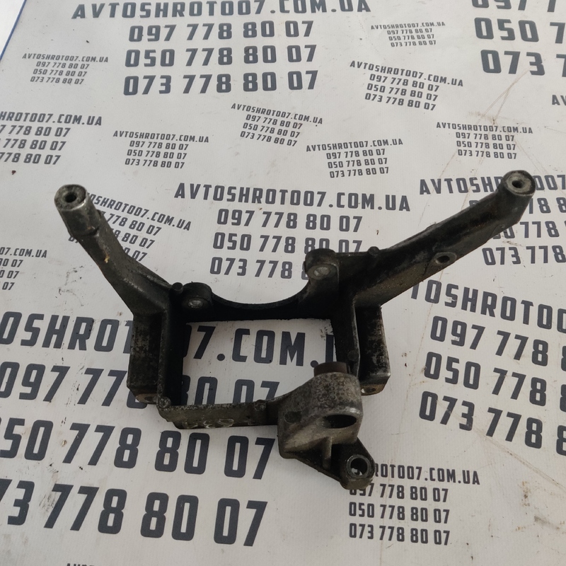 Кронштейн гідропідсилювача Audi A4 B5 (94-01) OEM 1592FP3