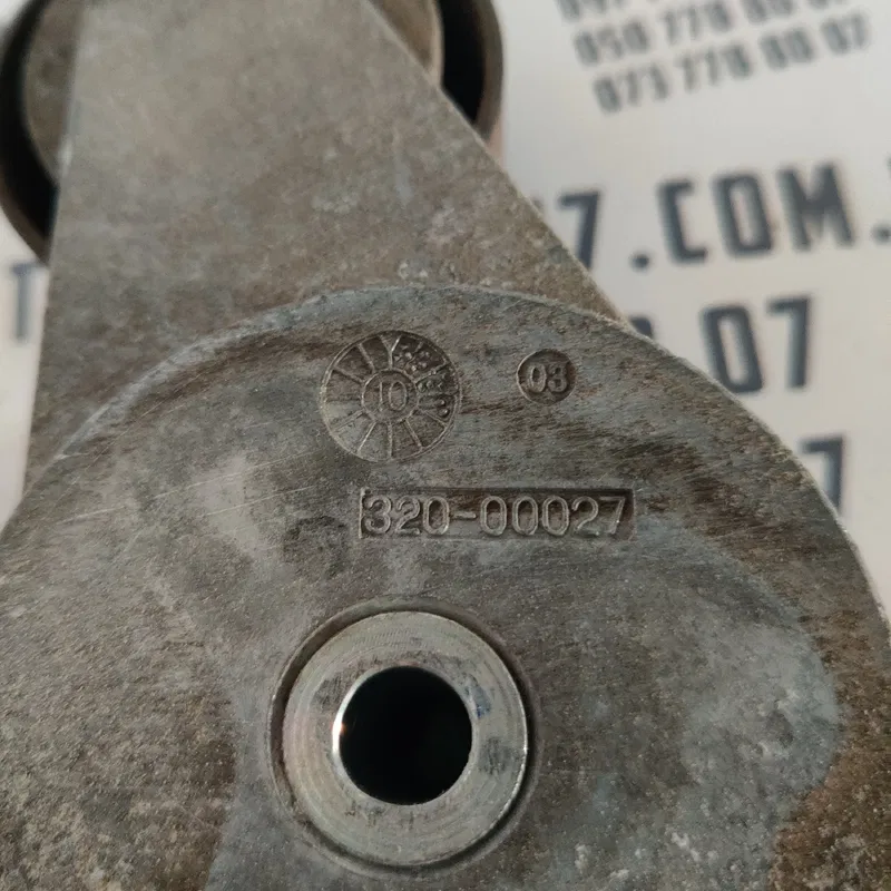 Ролик натяжний Kia Sorento 2 (09-15) 2.2 Diesel OEM 32000027