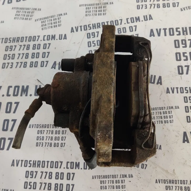 Супорт Skoda Octavia A5 (04-13) 2.0 перед. лівий OEM V581DE