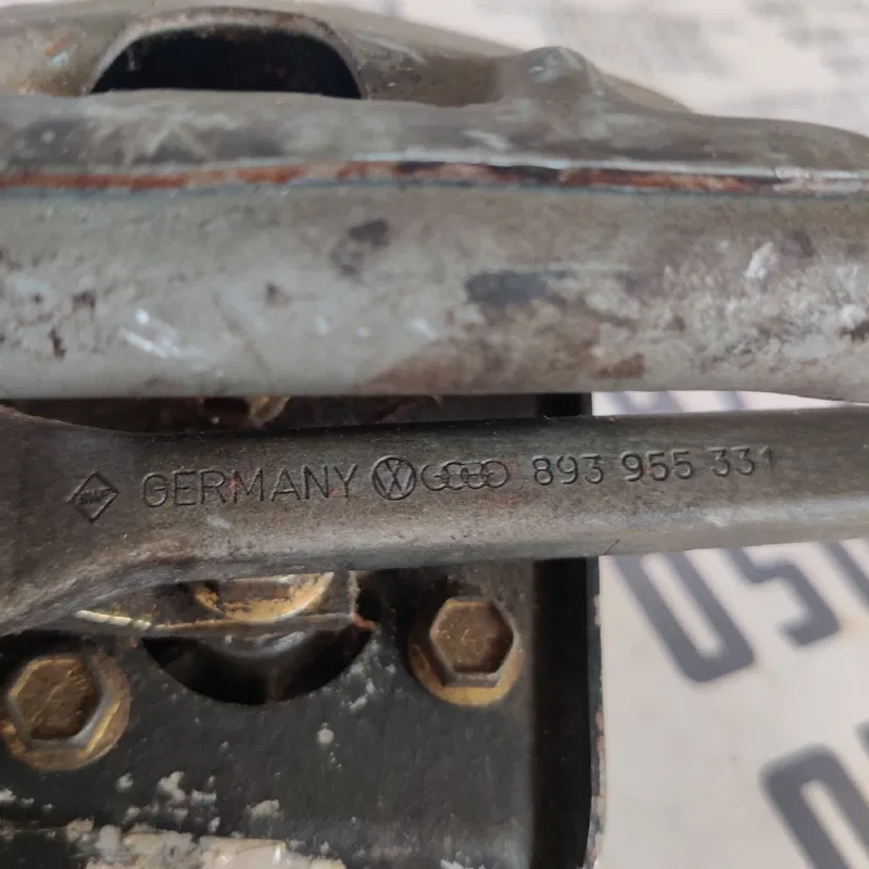 Трапеція склоочисників Audi 80 B3 (86-91) OEM 893955331