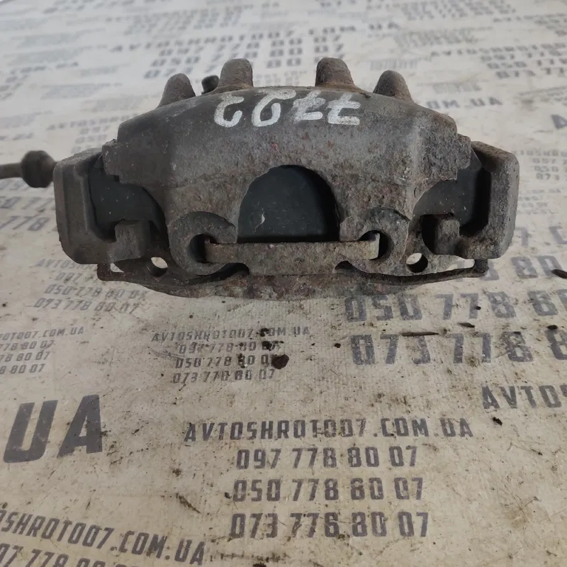 Супорт передній лівий BMW 320 E46 (98-05) OEM bmw54412
