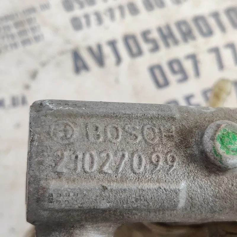 Головний гальмівний циліндр VW Golf 4 (97-06) OEM 21027099