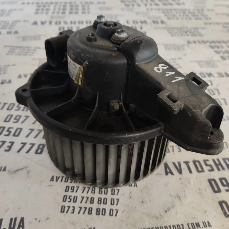 Мотор пічки Audi A6 C5 (97-05) OEM 0130111102