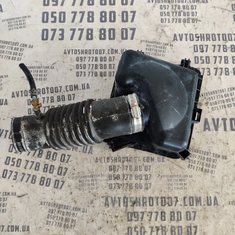 Корпус повітряного фільтра Geely MK (06-15) 1.5 MR479QA бенз