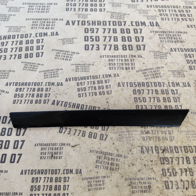 Накладка салону BMW E46 (98-05) перед. ліва OEM 51418200725