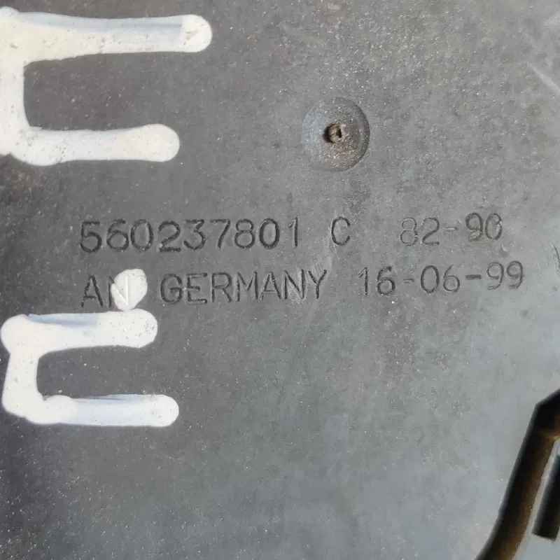 Ремінь безпеки Ford Focus 1 98-04 передній правий 560237801c