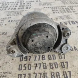 Подушка двигуна Mercedes W205 14-21 Бензин ліва OEM 78820131 фото 2