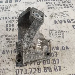 Кронштейн подушки Audi A8 D2 (94-02) права OEM 4d0199308a фото 4