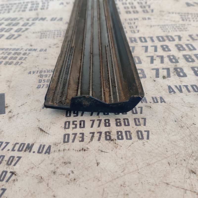Накладка Skoda Superb 1 (01-08) задня ліва OEM 3u5854949b
