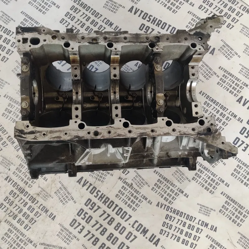 Блок двигуна Mercedes-Benz CLS w219 (04-10) OEM r1570103600