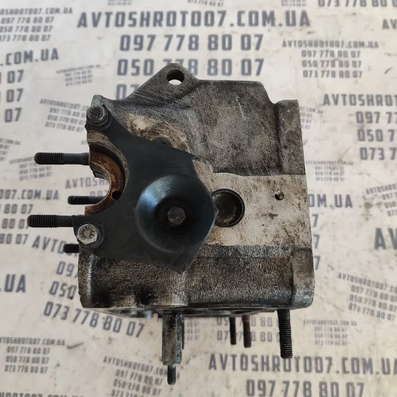 ГБЦ Audi A6 C4 (94-97) ліва OEM 078103373f