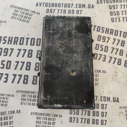 Кріплення АКБ Geely MK (06-16) 1.5 бенз нижнє OEM 1017003338