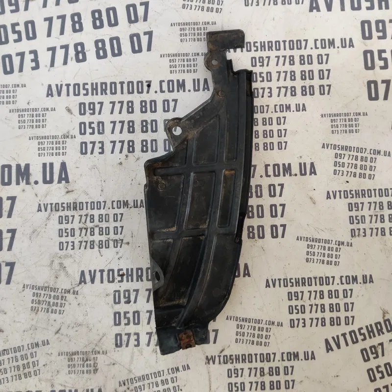 Накладка Infiniti FX35 (02-08) задня права OEM 78818cg010