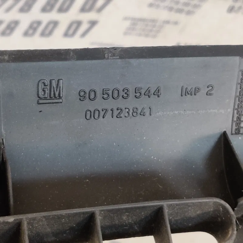Накладка салону Opel Vectra B (95-02) OEM 90503544