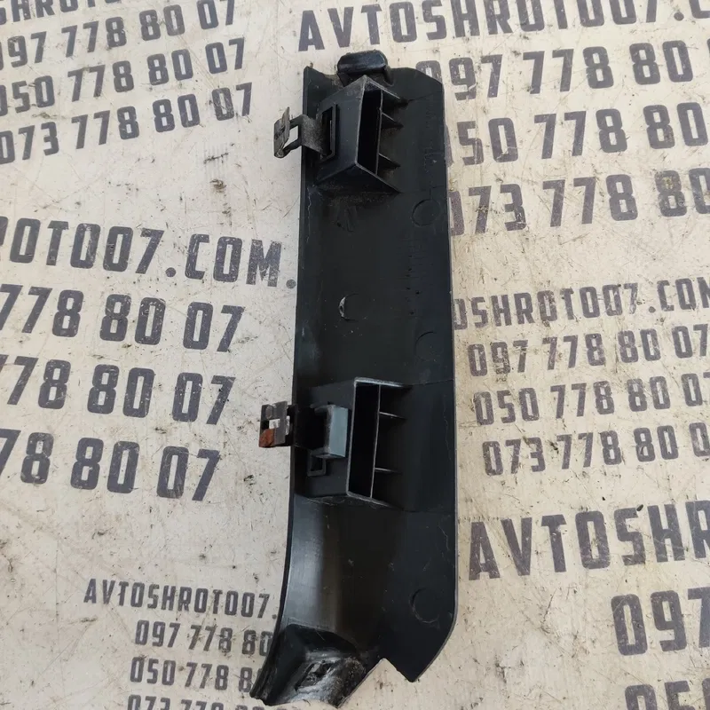 Накладка салону Geely MK 06-14 1.5 зад. лів. OEM 11111358939