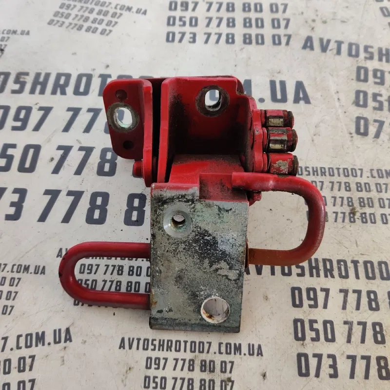 Дверна завіса VW Golf 4 (97-06) передня права OEM 4b0831412a