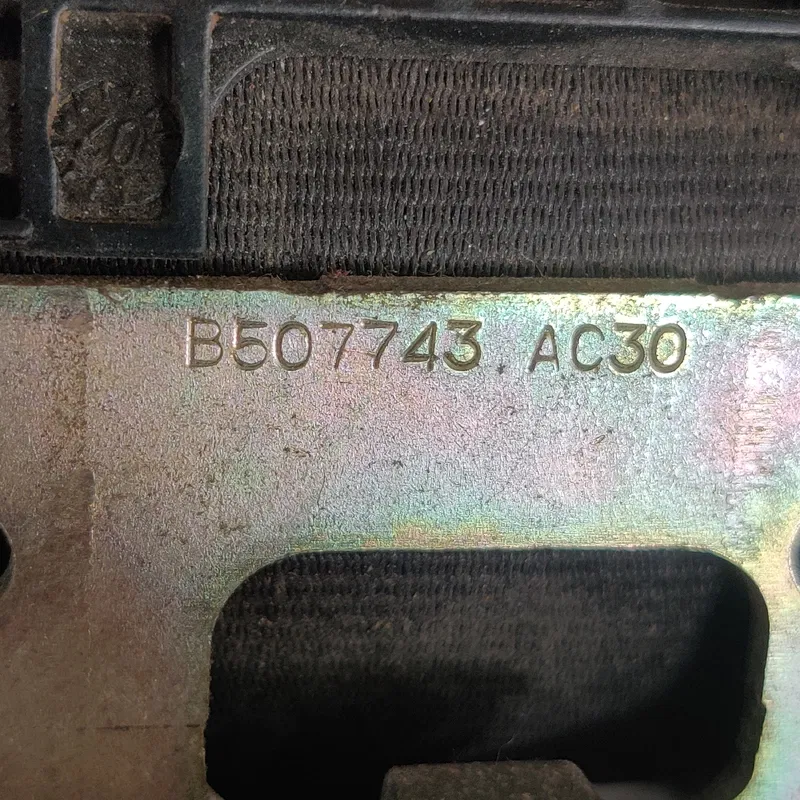 Ремінь безпеки Citroen C8 (02-14) OEM 9644204180 040147