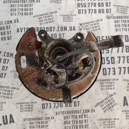 Поворотний кулак Geely MK (06-16) 1.5 бенз пр OEM 1014001998