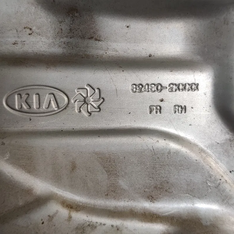 Склопідіймач Kia Cerato 2 08-13 перед. прав. OEM 824802xxxx