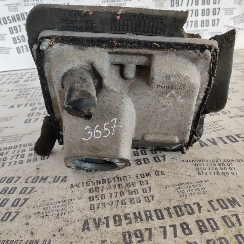 Блок педалей Audi A8 D2 (94-02) OEM 4D1723115D