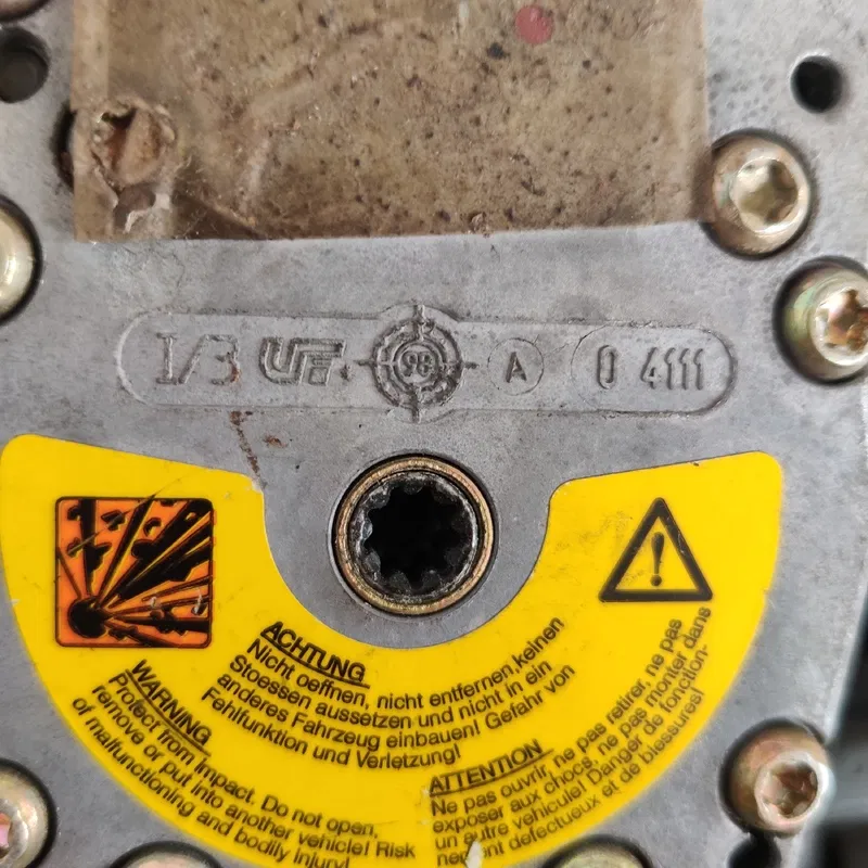 Ремінь безпеки Audi A6 C5 задній лівий OEM 193857737