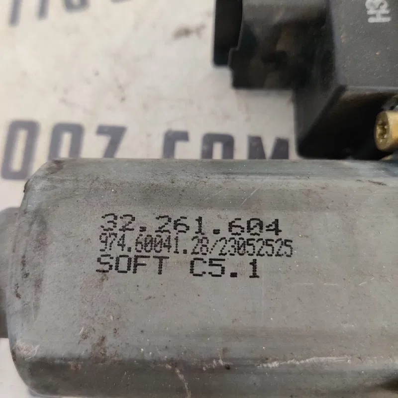 Мотор склопідіймача Citroen C8 задній правий OEM 9007359801
