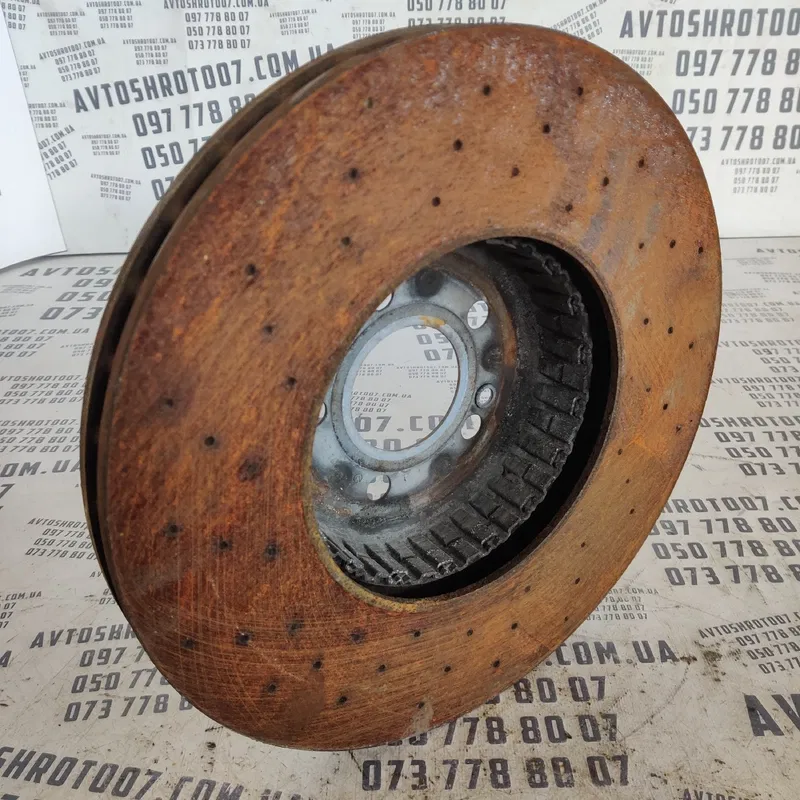 Гальм. диск Mercedes W205 14-21 Бензин перед. OEM 8a04472240