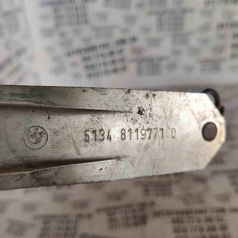 Склопідіймач BMW 316 E36 (90-00) зад. лівий OEM 513481197710