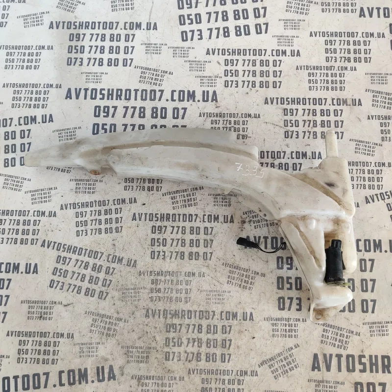 Бачок омивача лобового Ford Focus MK1 (98-04) OEM xs4117618