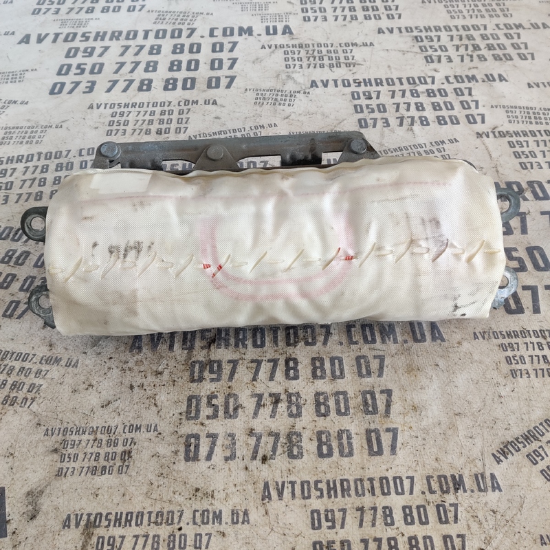 Подушка безпеки пасажира Ford Focus MK1 98-05 OEM 30346610b