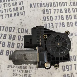 Мотор склопідіймача Audi A6 C5 97-05 зад. ліва OEM 130821784 фото 2