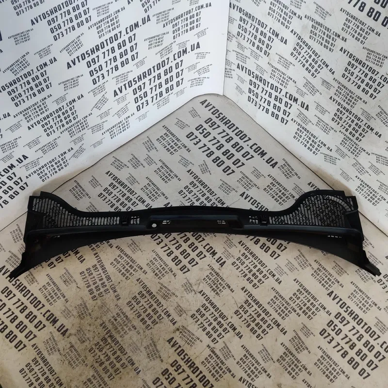 Жабо Skoda Octavia A5 (04-13) OEM 1Z1819415F