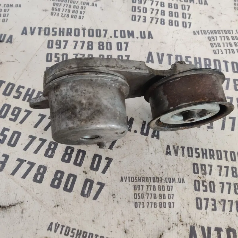 Ролик натягувача Infiniti FX 35 3.5 OEM us6582332