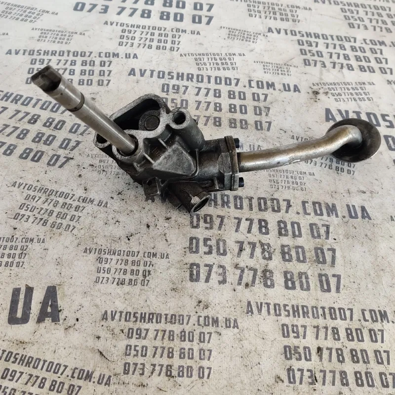 Масляний насос Volkswagen Passat B5 (96-05) OEM 026115153a