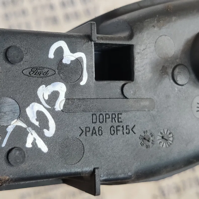 Дверна ручка Ford Focus 1 98-04 задня права OEM XS41A22600AK