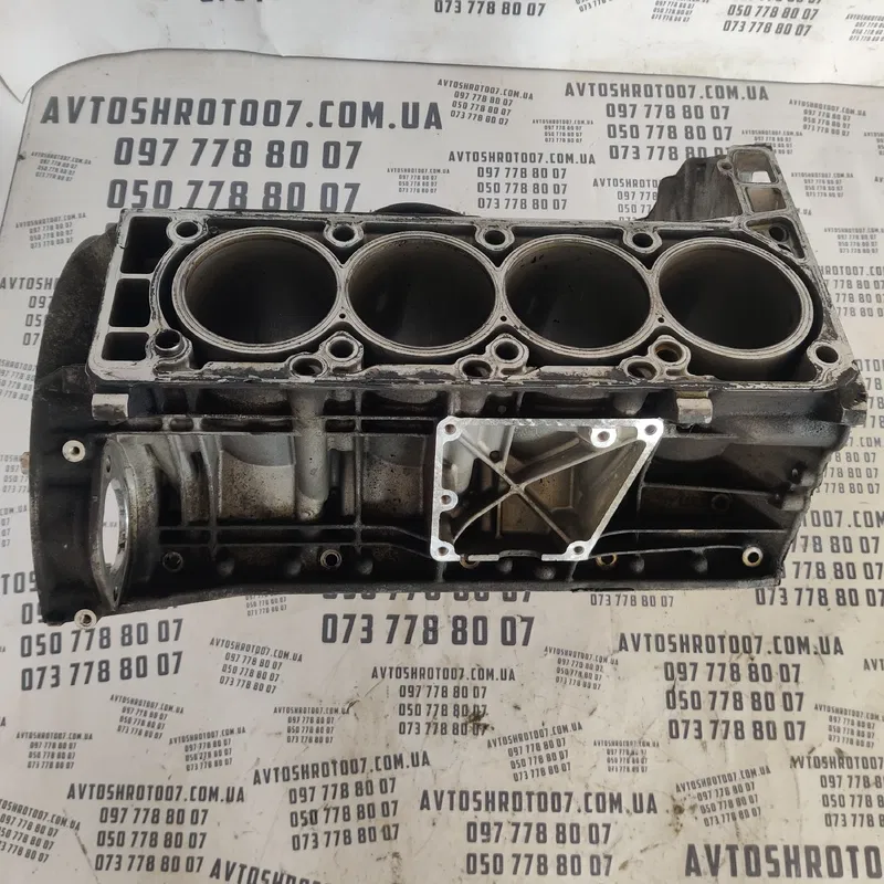 Блок двигуна Mercedes-Benz CLS w219 (04-10) OEM r1570103600