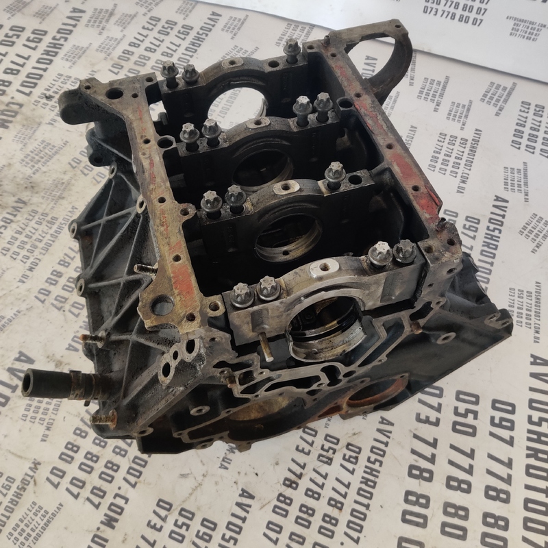 Блок двигуна Skoda Superb 1 (01-08) 2.5 TDI OEM 059103021L