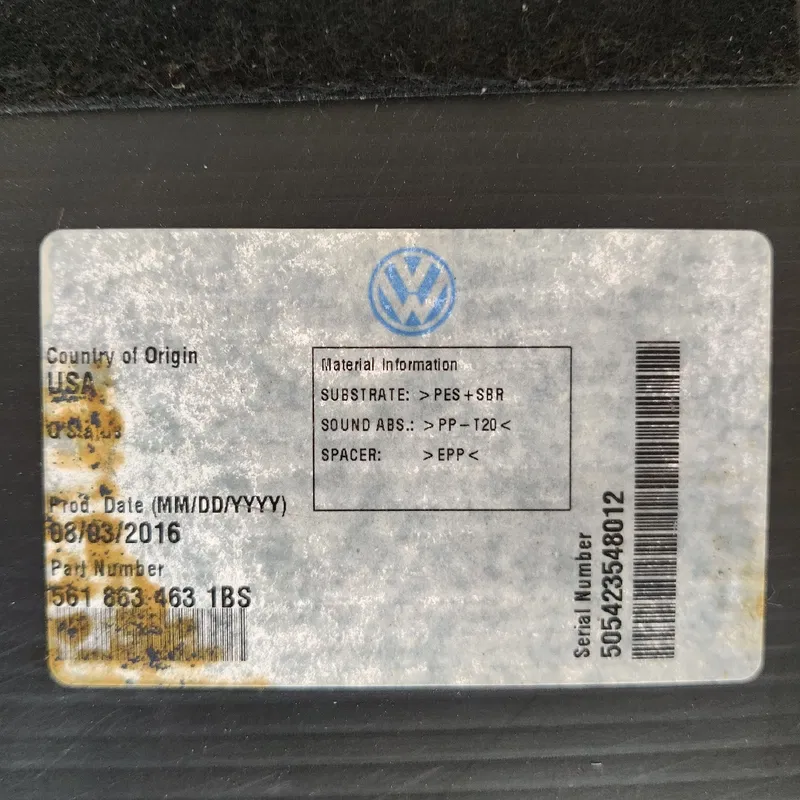 Накладка салону VW Passat B8 USA (11-19) OEM 5618634631bs