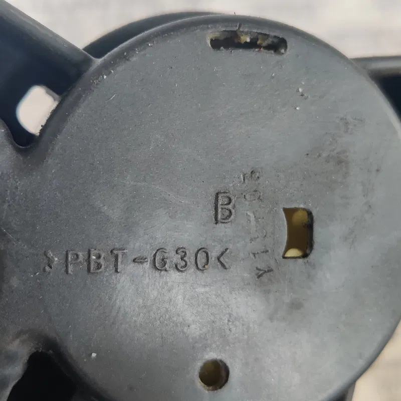 Склопідіймач задній правий Mazda 3 BK (03-09)
